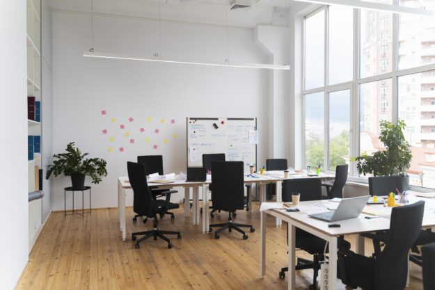 Oficinas que rinden más: la limpieza como ventaja competitiva Oficinas que rinden más: la limpieza como ventaja competitiva