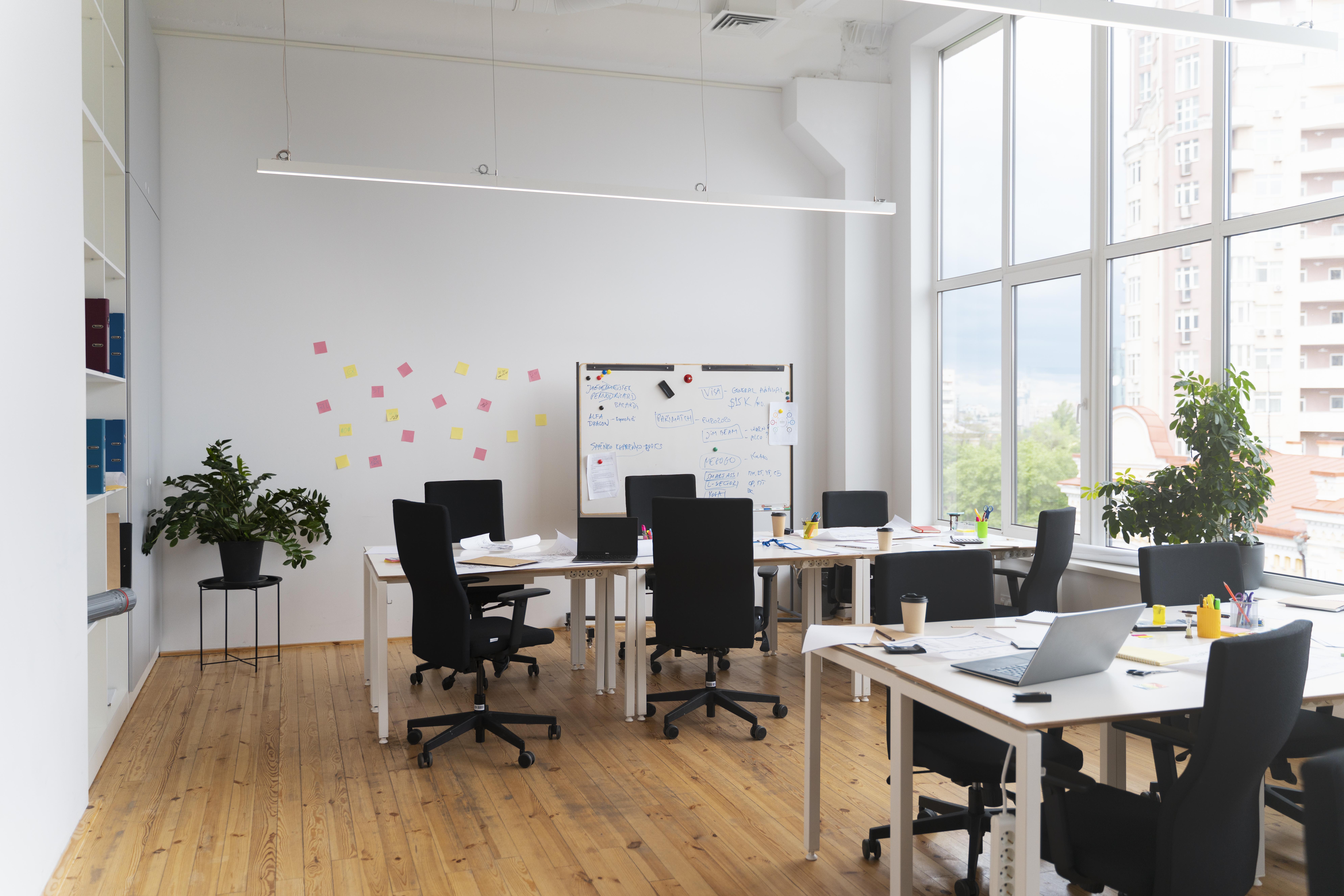 Oficinas que rinden más: la limpieza como ventaja competitiva Oficinas que rinden más: la limpieza como ventaja competitiva